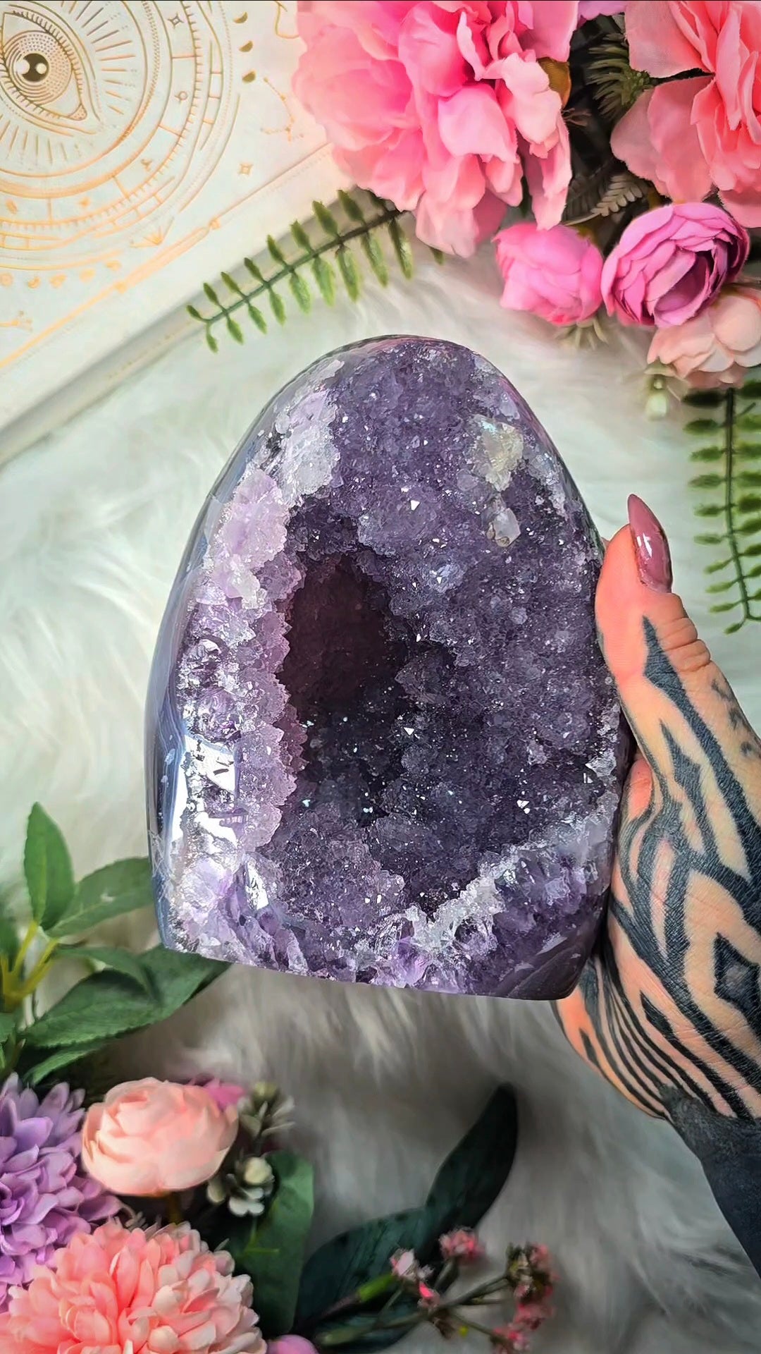 Big Amethyst Cave / Cut Base