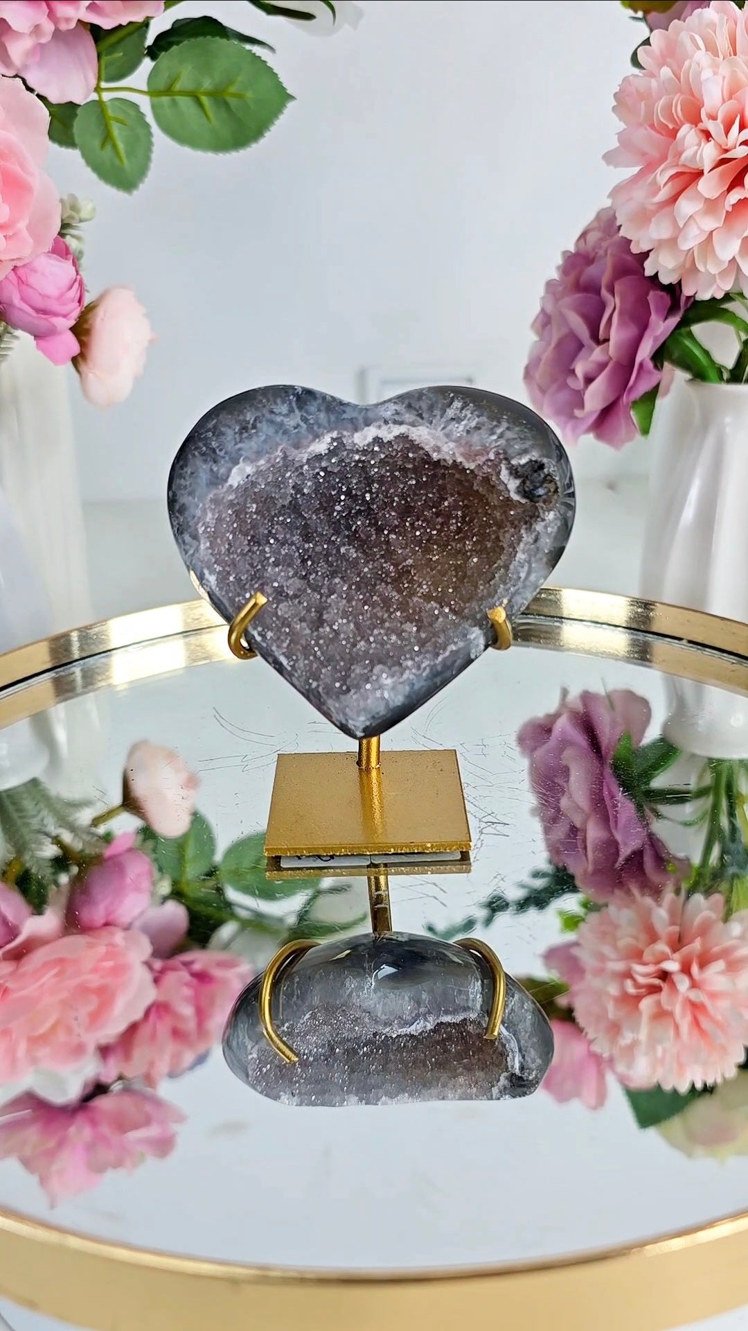 Druzy Agate Heart on stand 263