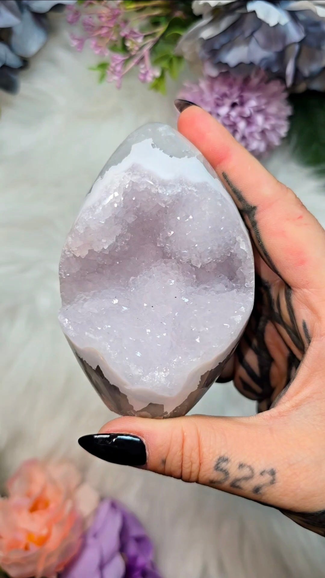 Druzy Agate / Quartz Flame / Egg 09