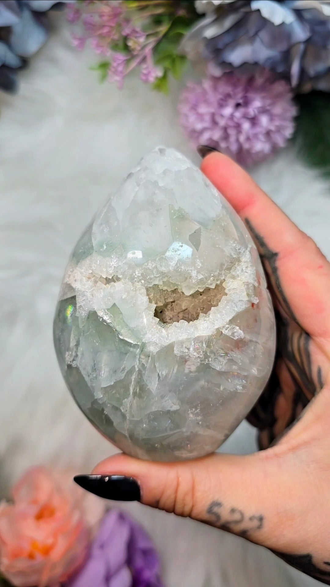 Druzy Quartz Flame / Egg 11