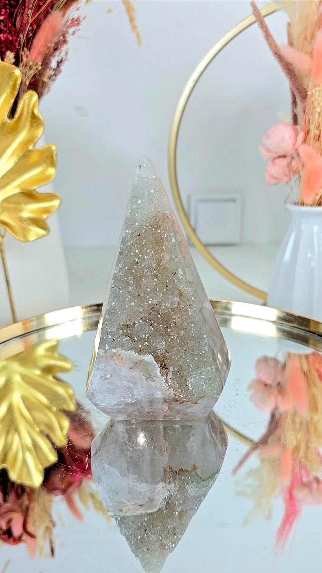 Druzy Quartz Flame / Pyramid / Diamond shape