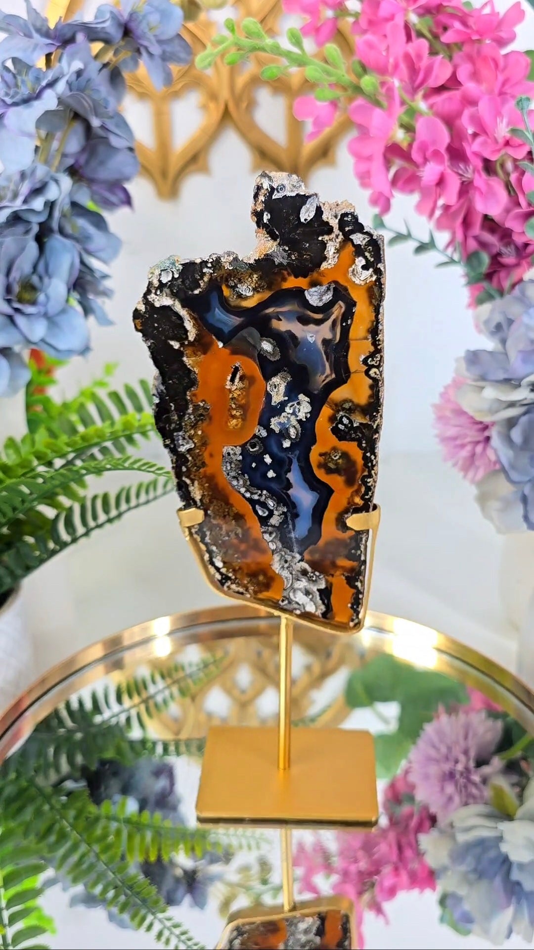 Agate Slice on stand 01