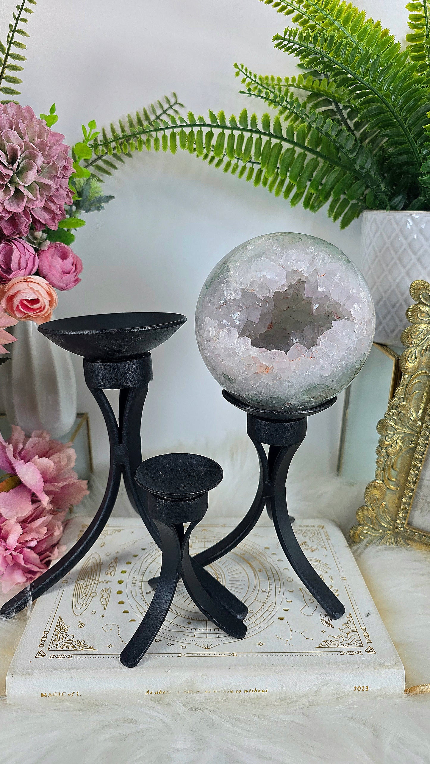 Metal Spinning Sphere Stand / 3 Sizes