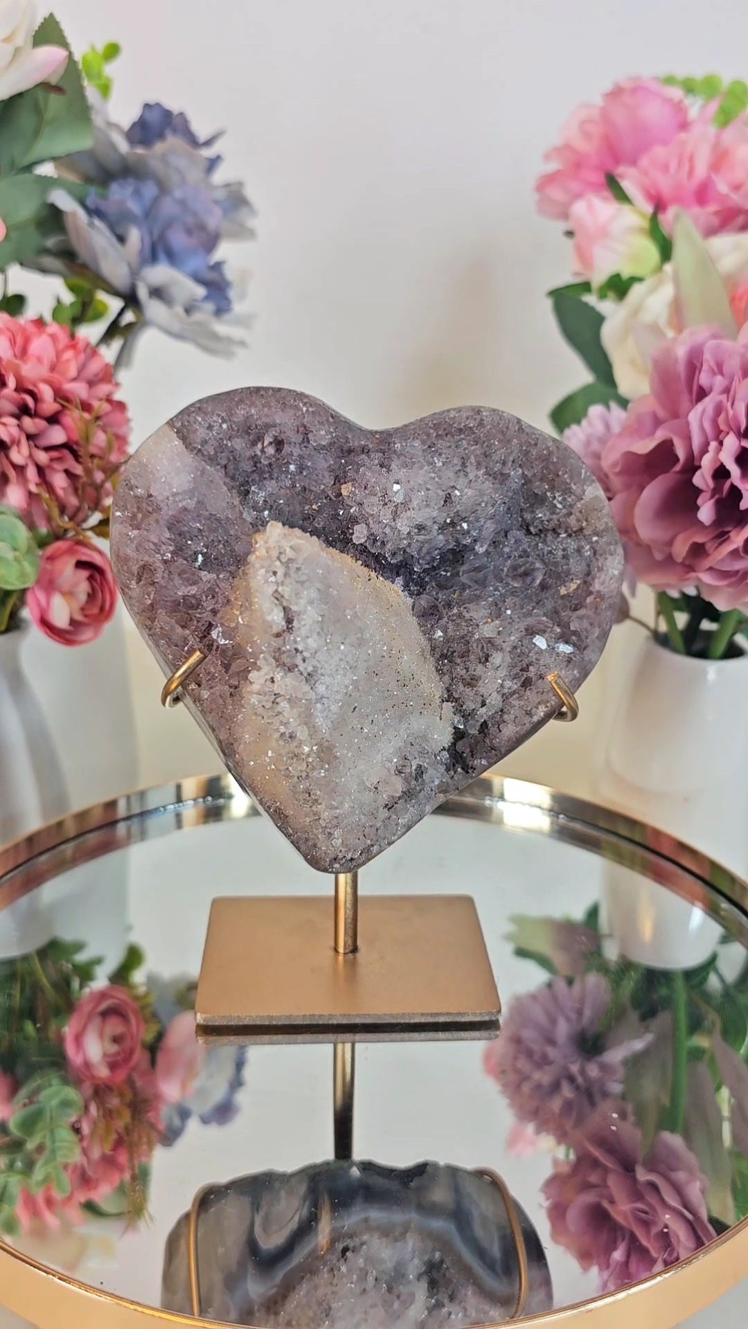 Druzy Agate Heart with calcite tooth on stand H03