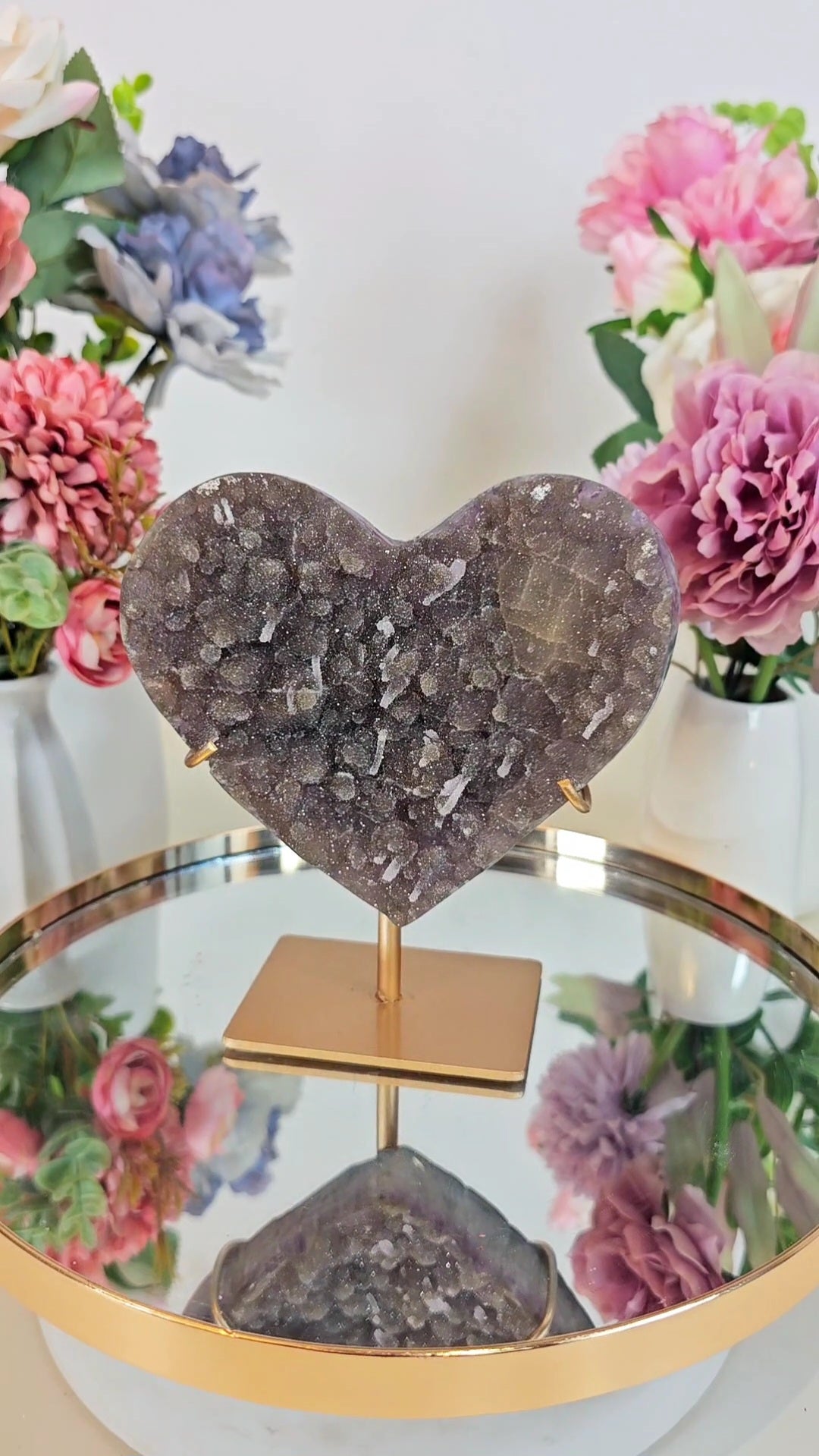 Sugar Druzy Amethyst Heart on stand H04