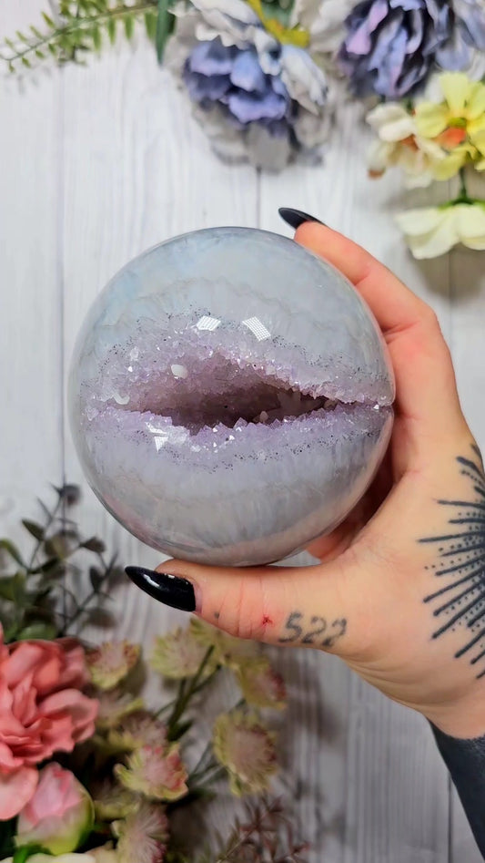 Amethyst / Agate Sphere  - mint and lavender CS70