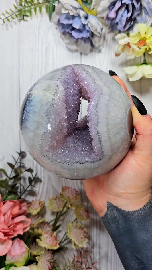 Amethyst / Agate Portal Sphere  - mint and lavender CS72