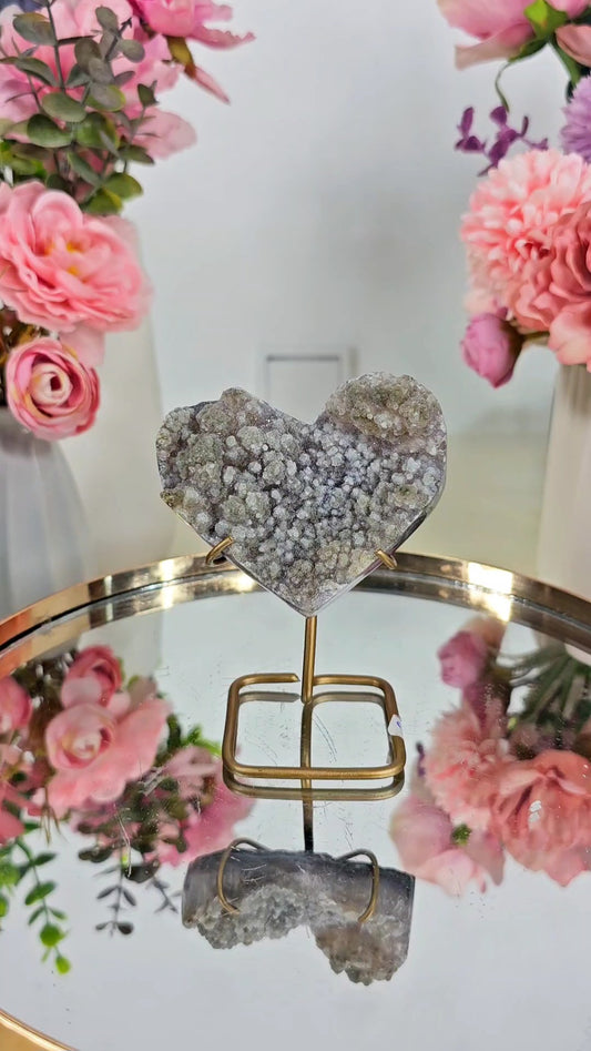 Druzy Green Zeolite Heart on stand H51