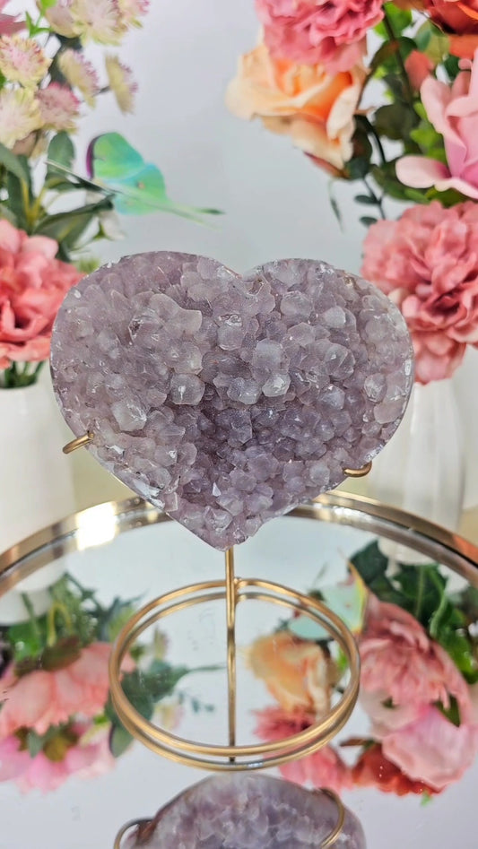 Soft Sugar Druzy Amethyst Heart on stand H119