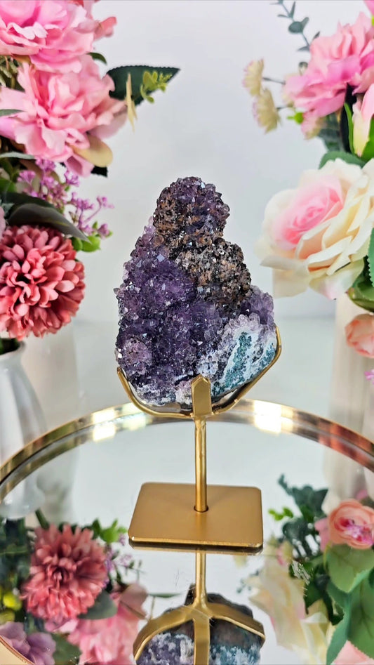 Amethyst / Calcite Formation on Stand 04