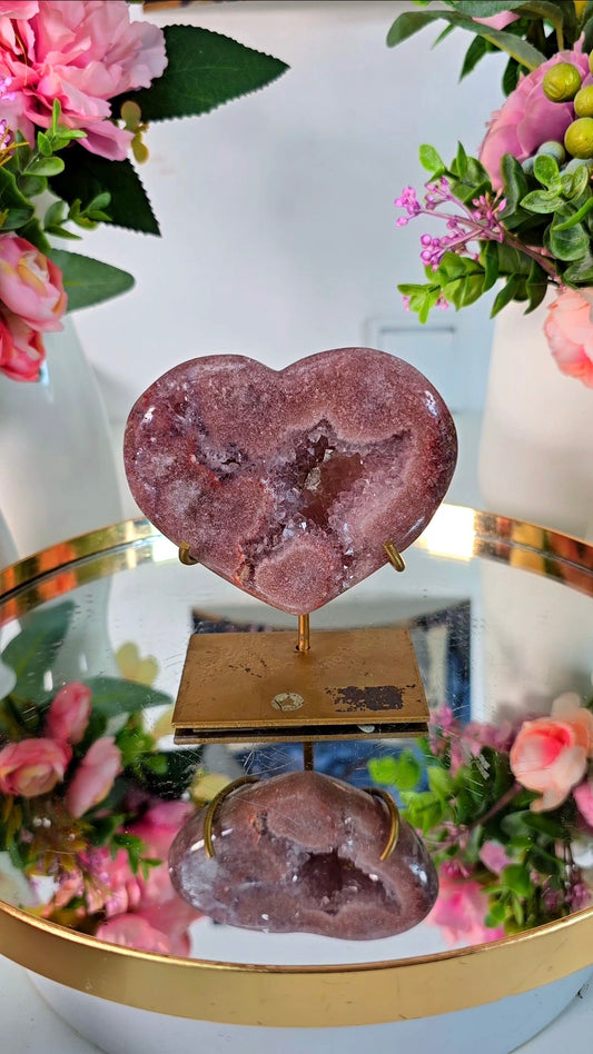 Pink Amethyst Heart on stand H201