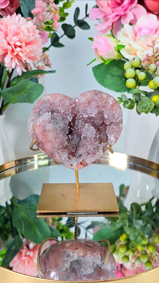 Pink Amethyst Heart on stand H211