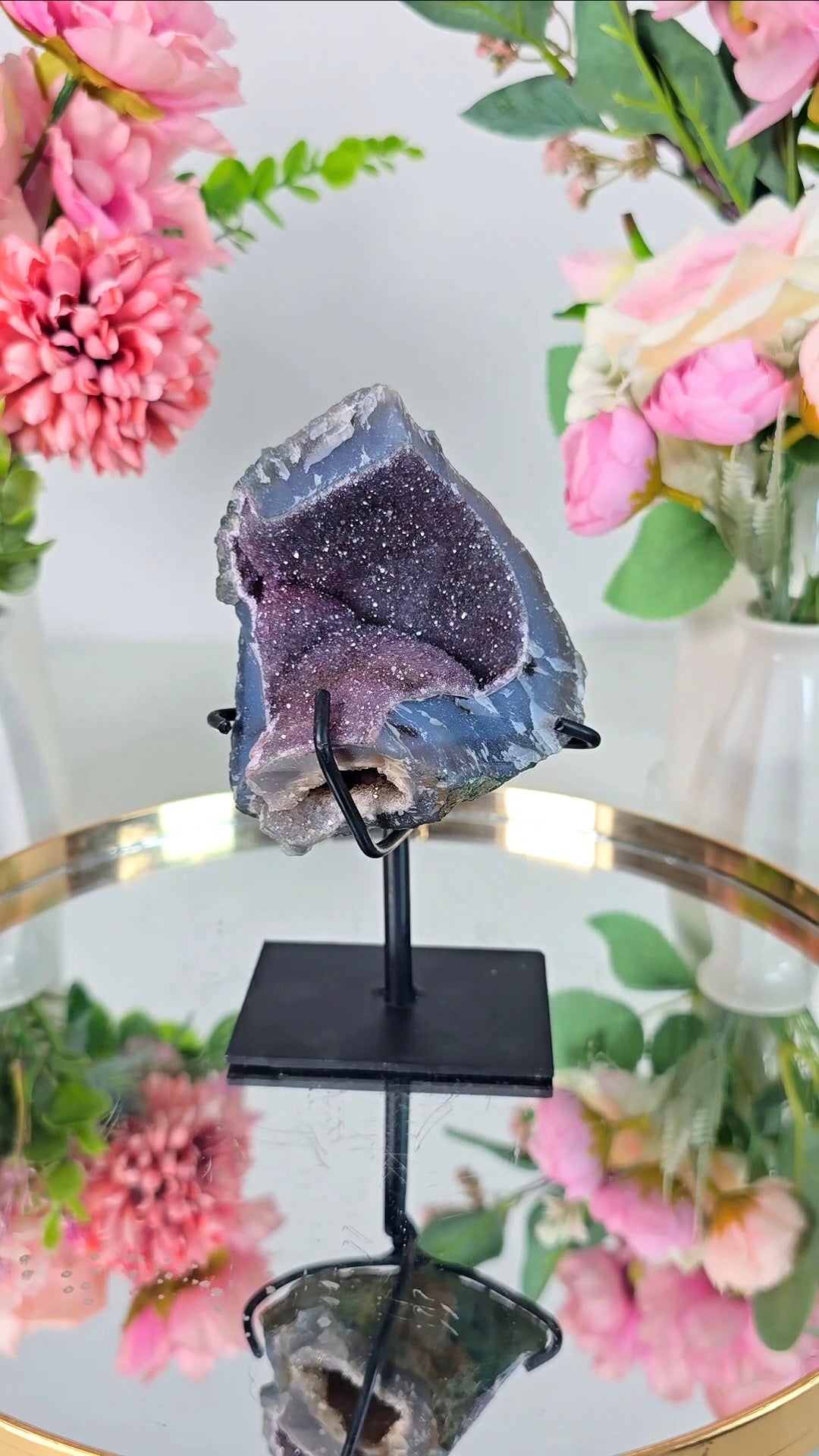 Druzy Agate on Stand 49