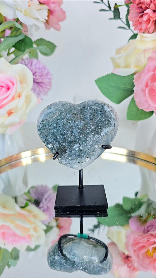 Druzy Rainbow Amethyst Heart on stand 245