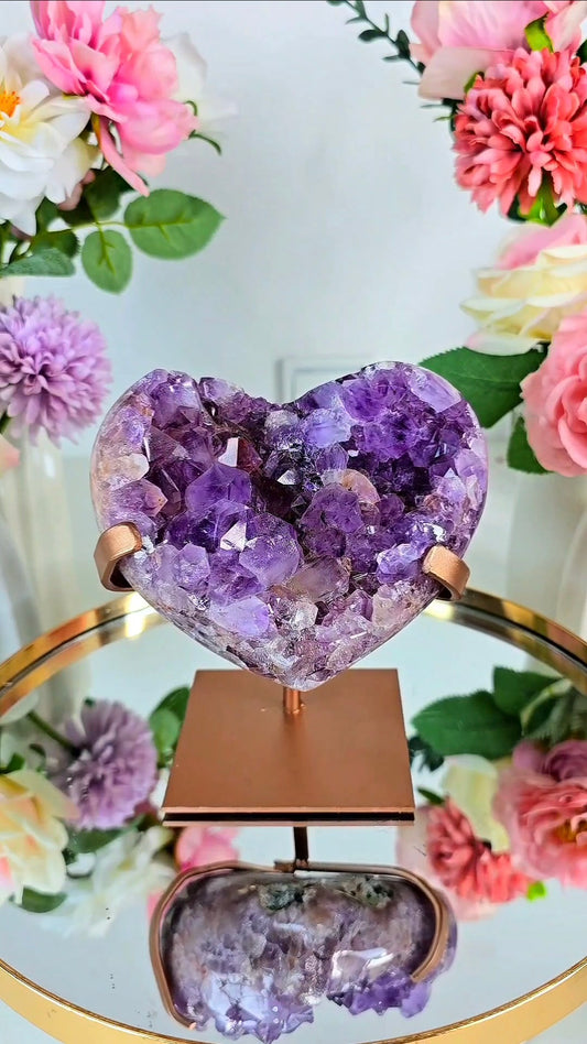 Pink Amethyst Heart on stand H253