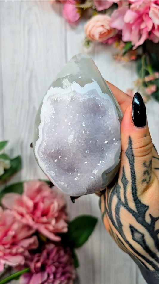 Druzy Quartz / Agate Flame / Egg 06
