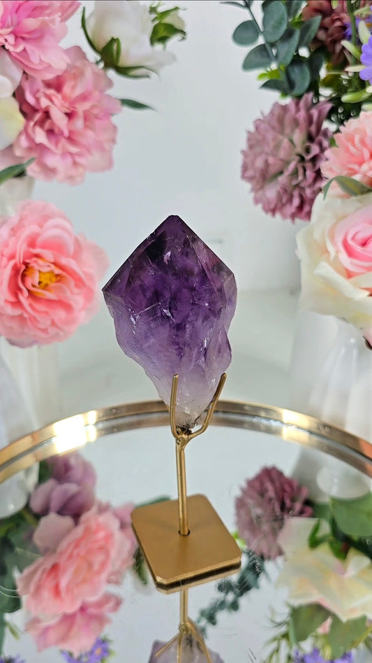 Amethyst Point on stand 02
