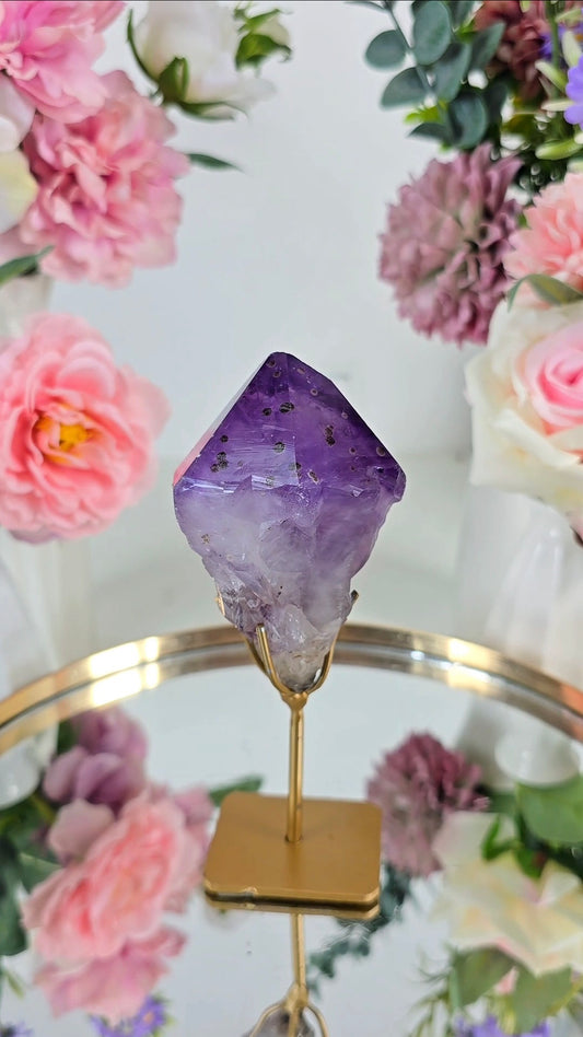 Amethyst Point on stand 03