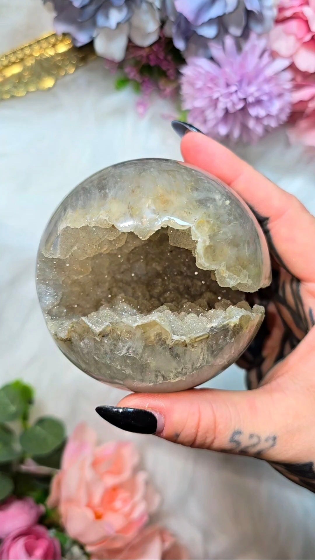 Sugary Quartz / Agate Sphere CS237