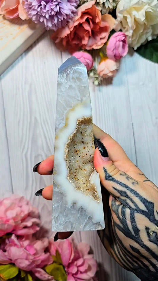 Druzy Agate tower / obelisk CT565