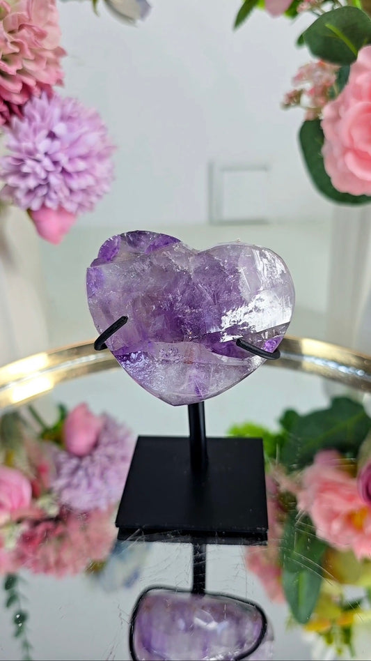 Amethyst Heart on stand 269