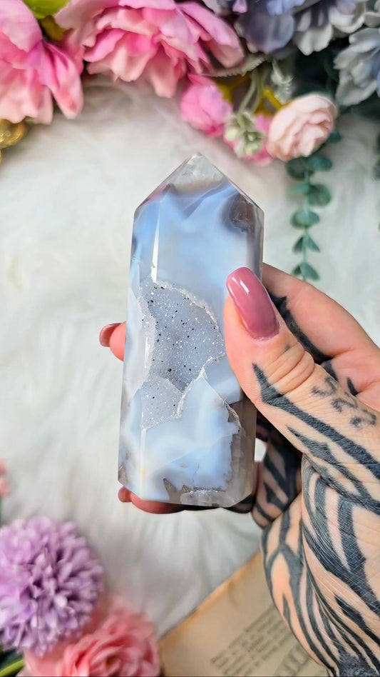 Druzy Agate / Quartz  tower CT585