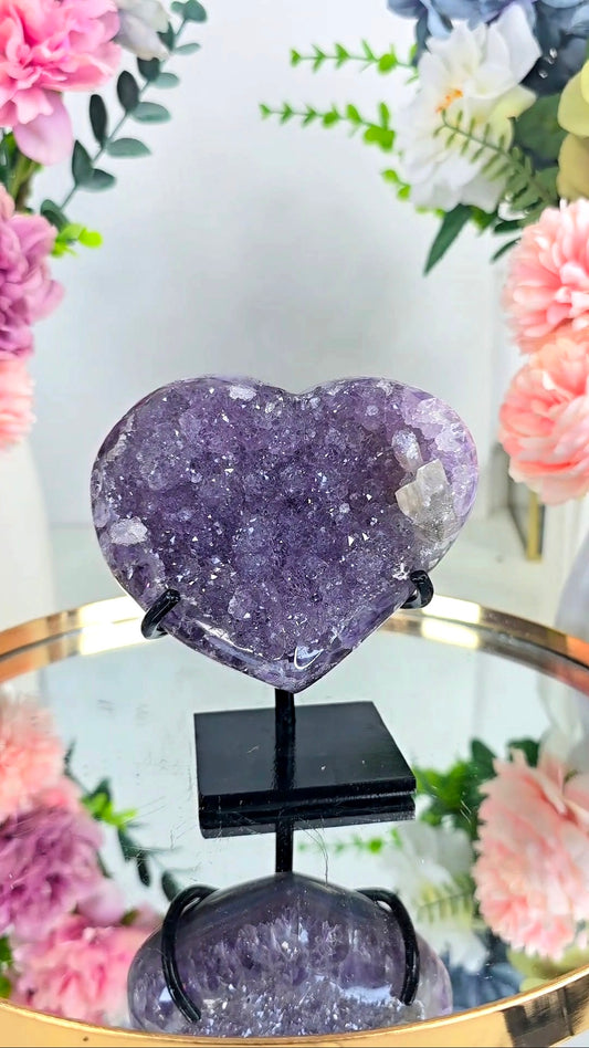 Rainbow Amethyst Heart on stand CH05