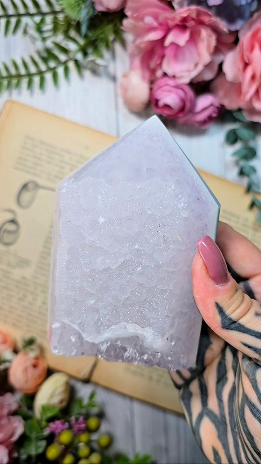 Sugary Druzy Quartz / Agate Tower CT600