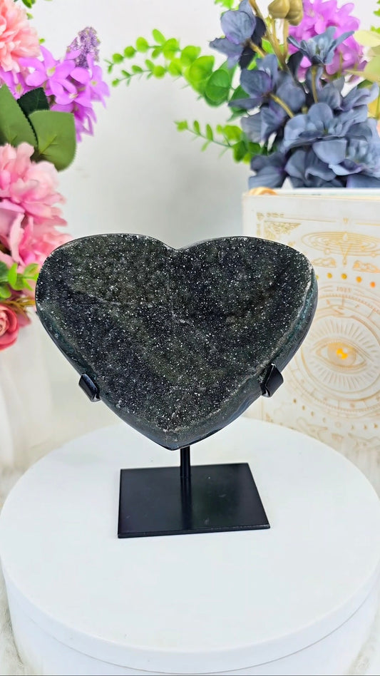 Rainbow Amethyst Heart on stand H29