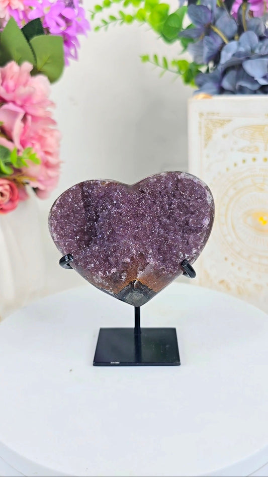 Rainbow Amethyst Heart on stand H27