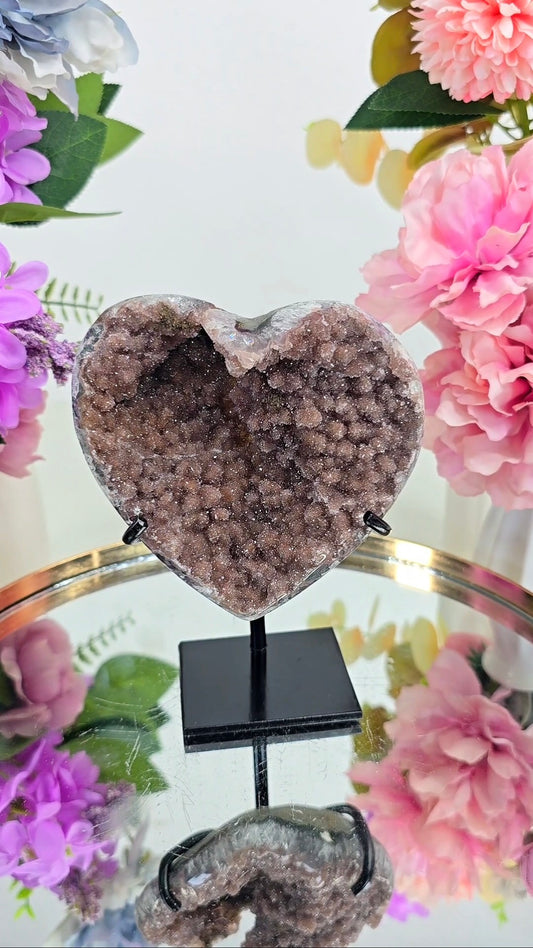 Rainbow Amethyst Heart on stand H32