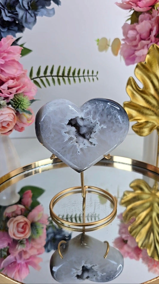 Druzy Agate Heart on stand H39