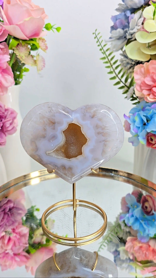 Druzy Agate Heart on stand H52