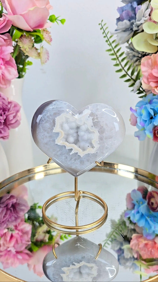Druzy Agate Heart on stand H48