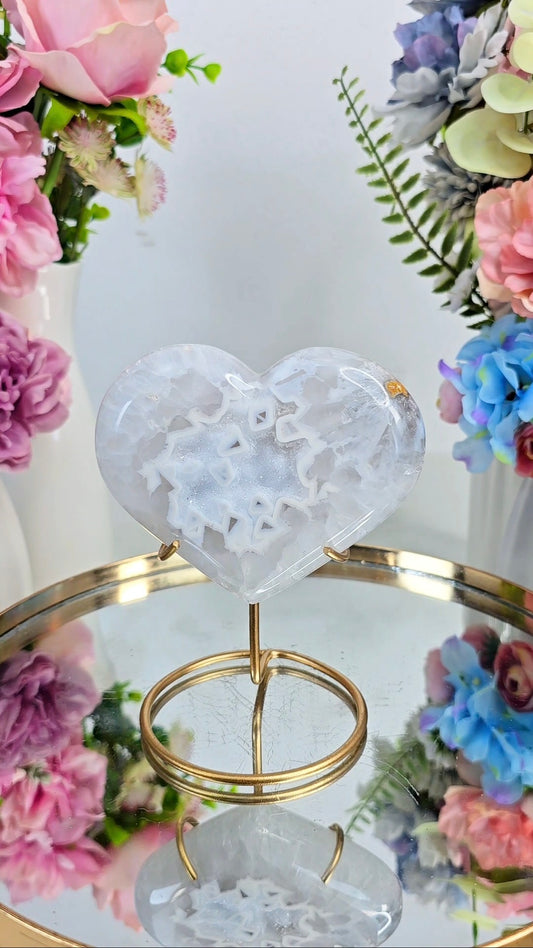 Druzy Agate Heart on stand H47