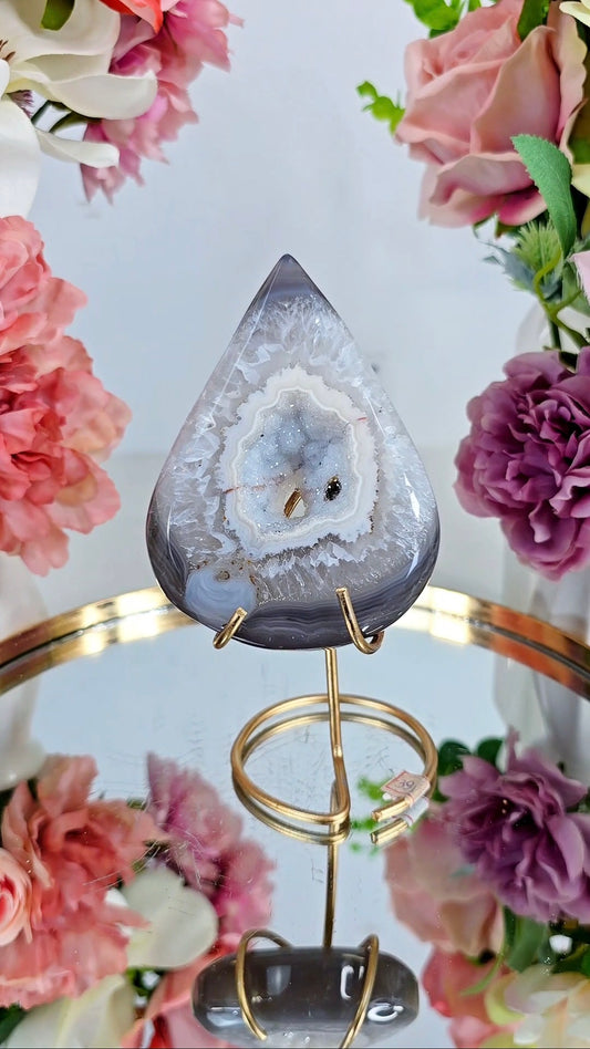 Druzy Agate Drop on stand D08