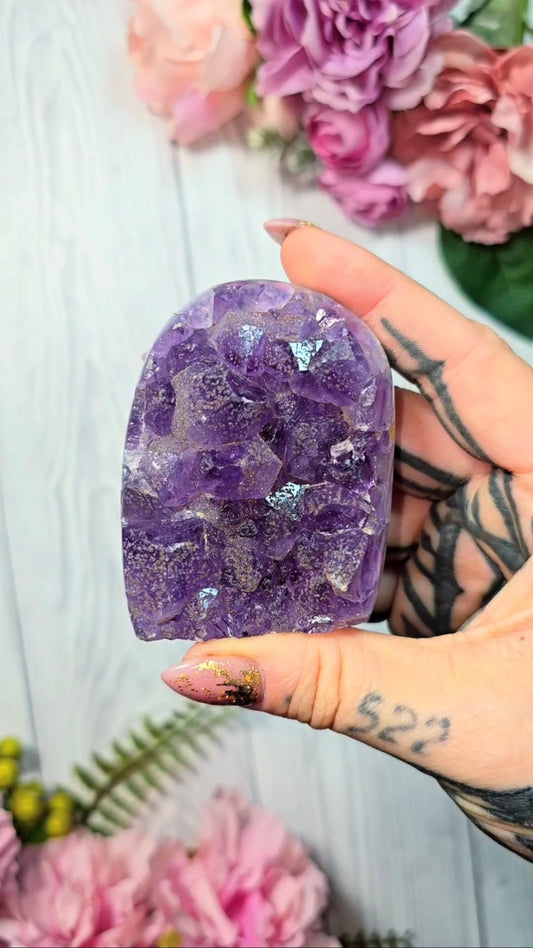 Sugary Rainbow Amethyst Cut Base 86
