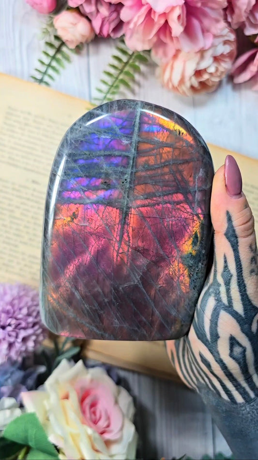 Sunset Labradorite L24