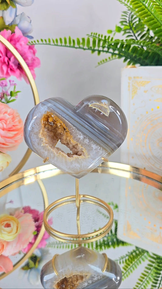 Druzy Agate Heart on stand H77