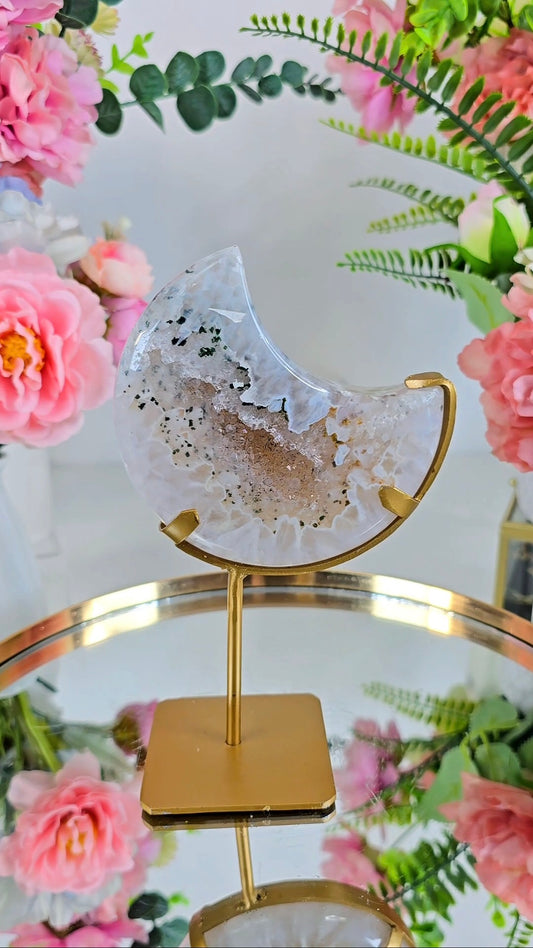 Druzy Quartz Moon on stand CM334
