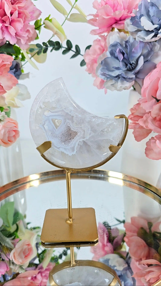 Druzy Agate Moon on stand CM342