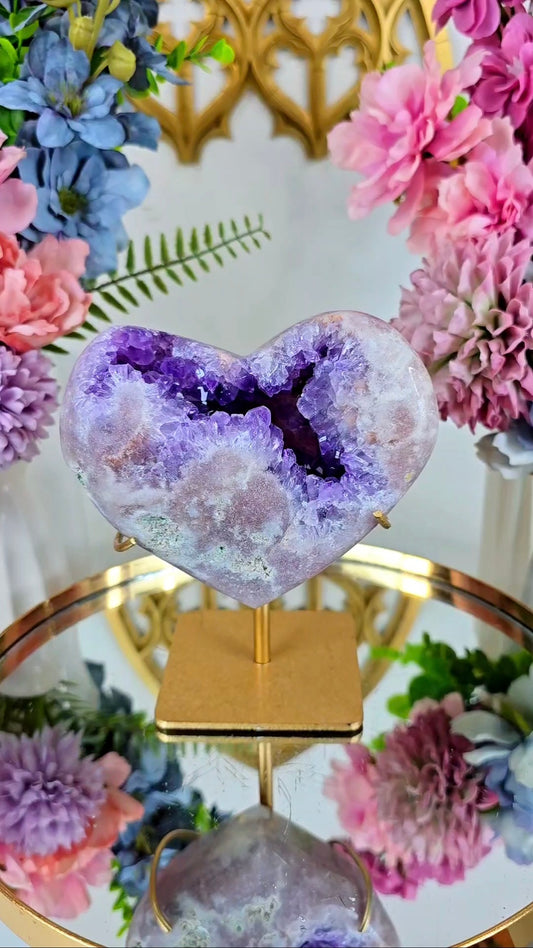 Pink Amethyst Heart on stand H85