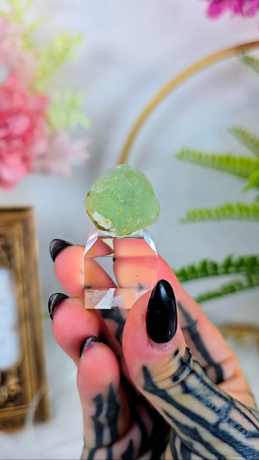 Green Fluorite Specimen on Base 01
