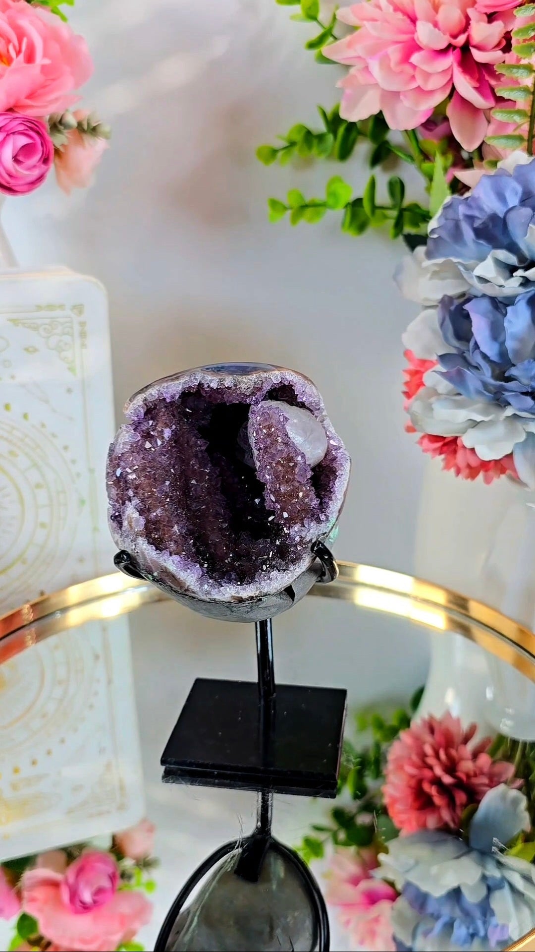 Amethyst / Calcite Formation on Stand 152
