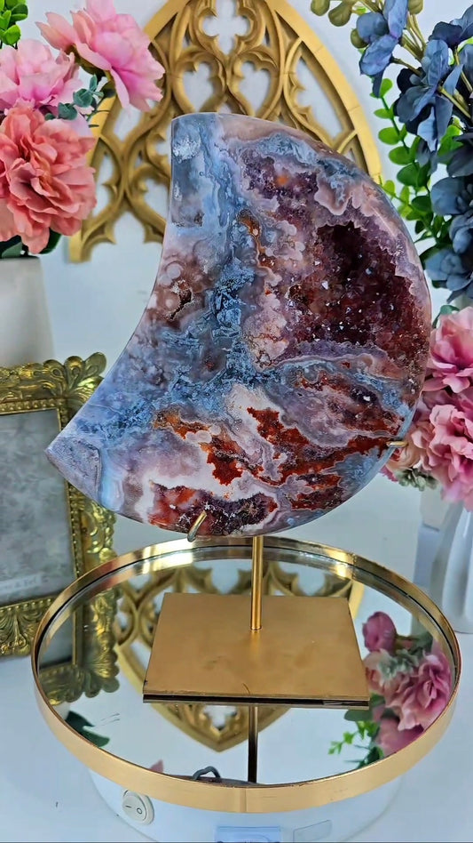 Pink Amethyst Moon on stand CM371