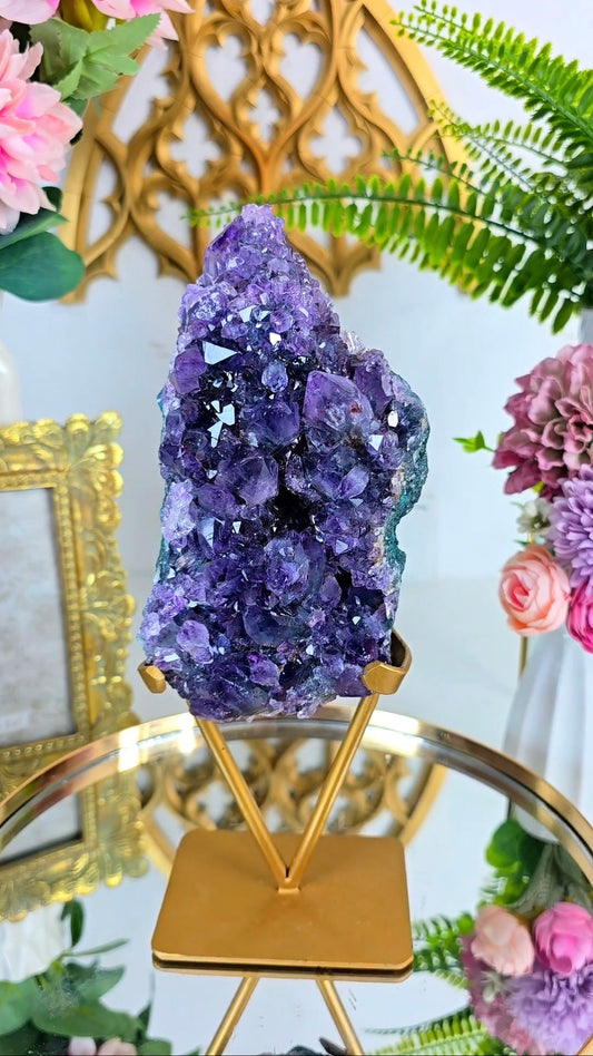 Druzy Amethyst Formation on Stand 174