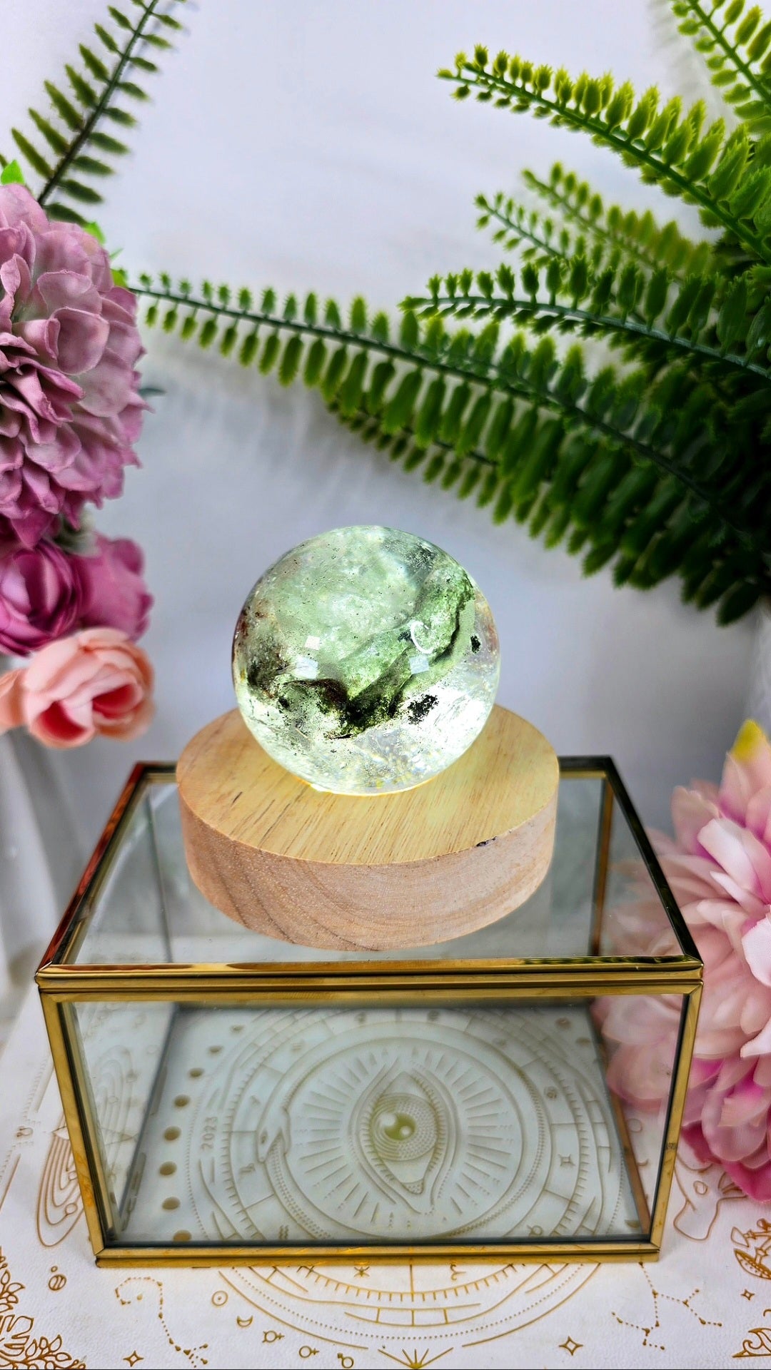 LED-Light Stand MEDIUM for Spheres and other Crystals