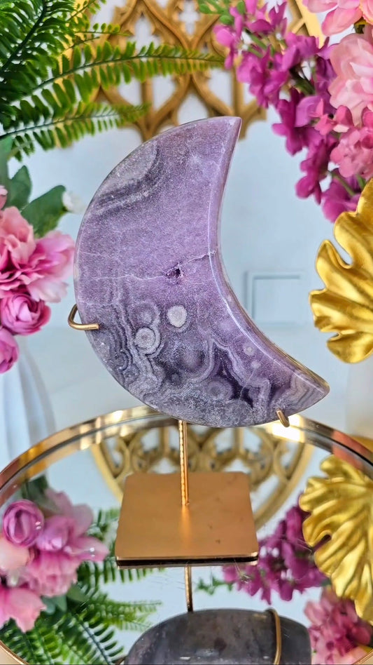 Pink Amethyst Moon on stand CM387
