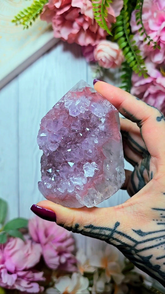 Rainbow Amethyst Tower CT899