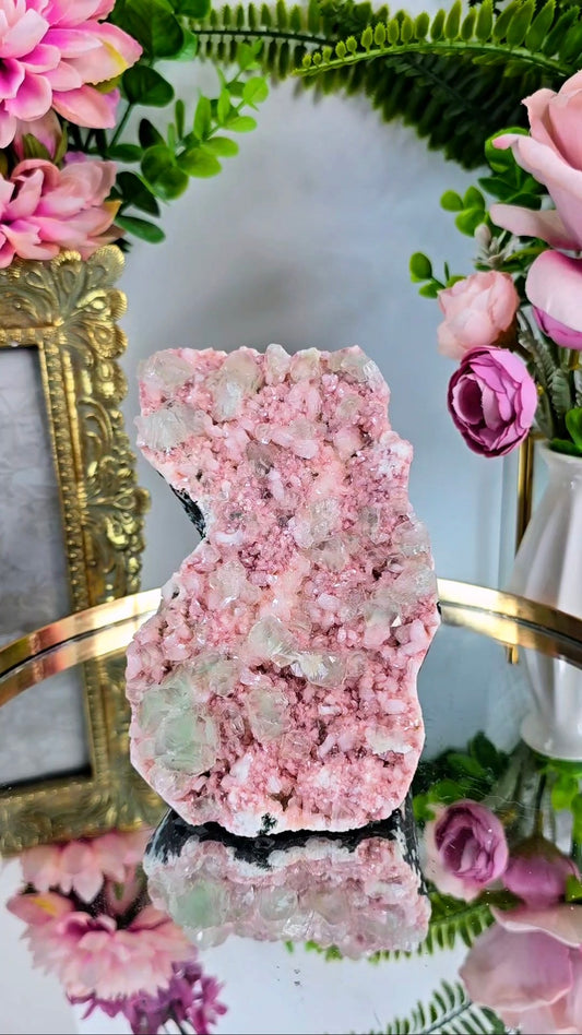 Order from Isabellanorin Pink Heulandite with Green Apophyllite (june 20th)🟣